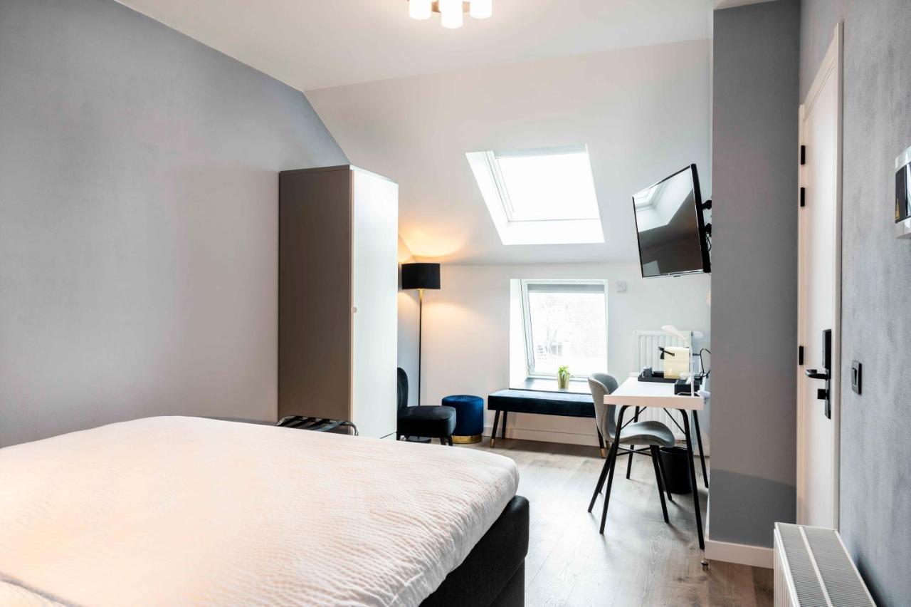 L'Artiste Hotel Lessines Buitenkant foto