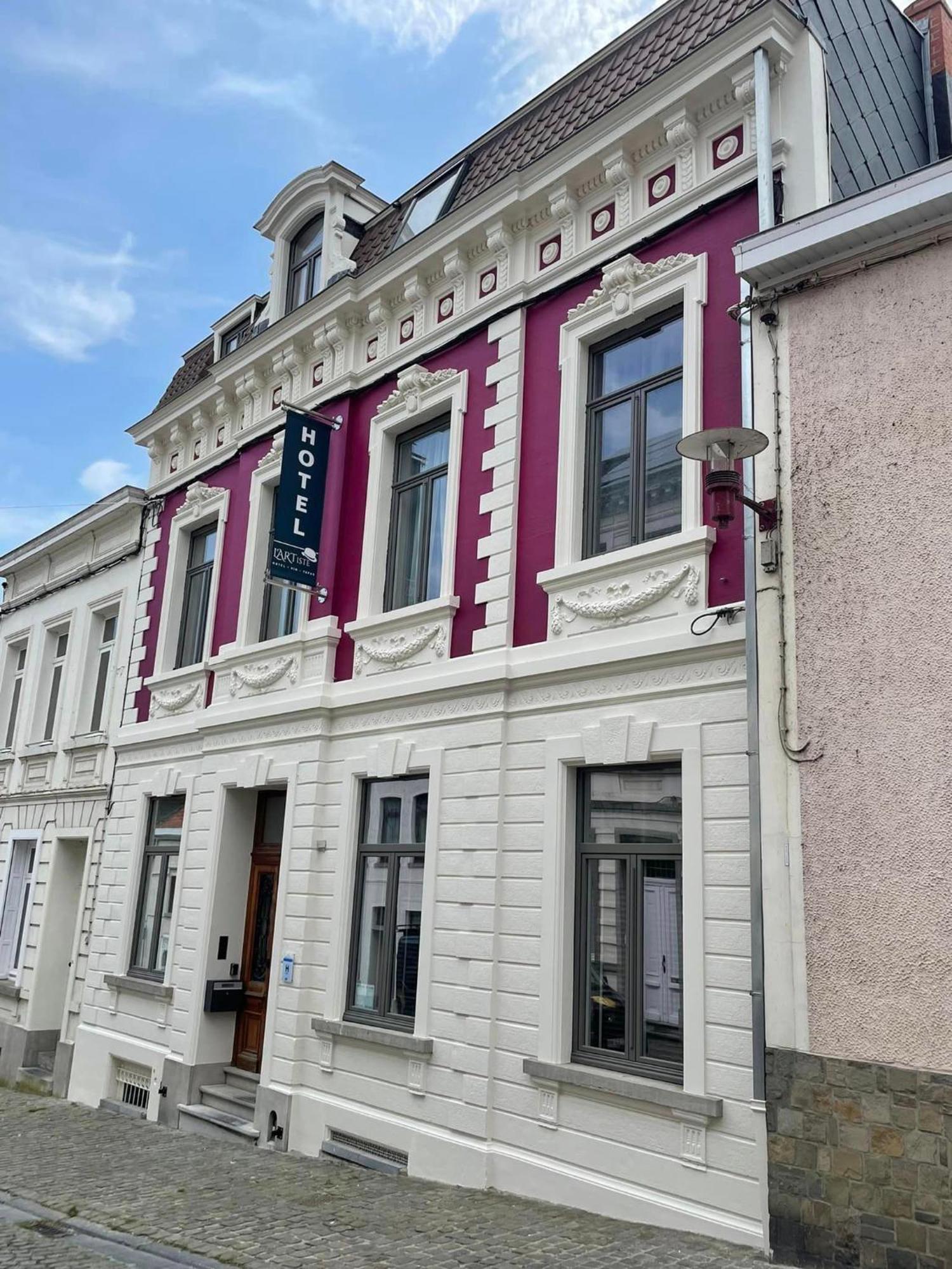 L'Artiste Hotel Lessines Buitenkant foto